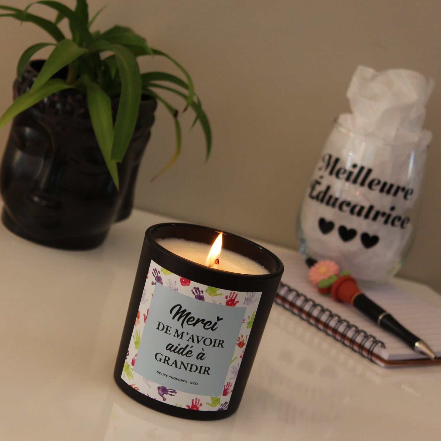 merci de m'avoir aidé a grandir , éducatrice en or , merci , fin des classes, meilleure éducatrice , bougie personnalisée , 8 oz , cadeau , douce provence