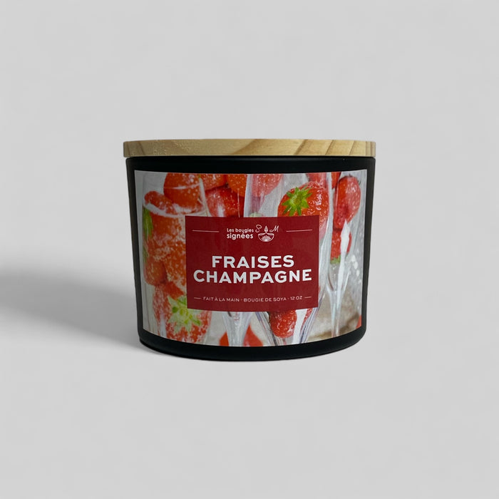 éclabousser  très odorante  soja  santé  puissant  puissance  parfum envoûtant  odeur festive  note sucré  fruités  fraise sucrées  fraise champagne  fragrance  envoûtant  enveloppera  chandelle  champagne  candle  bougie  arômes  8 oz  12 oz