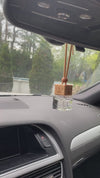 voiture

sent-bon

sans déchet

réutilisable

pratique

parfumé

parfum naturel

parfum magnifique

parfum incroyable

parfum frais

parfum floraux

parfum exquis

parfum exotique

parfum délicat

parfum doux

odeur festive

odeur captivante

odeur boisé

odeur

freshner

favorite

environnement

car

arômes